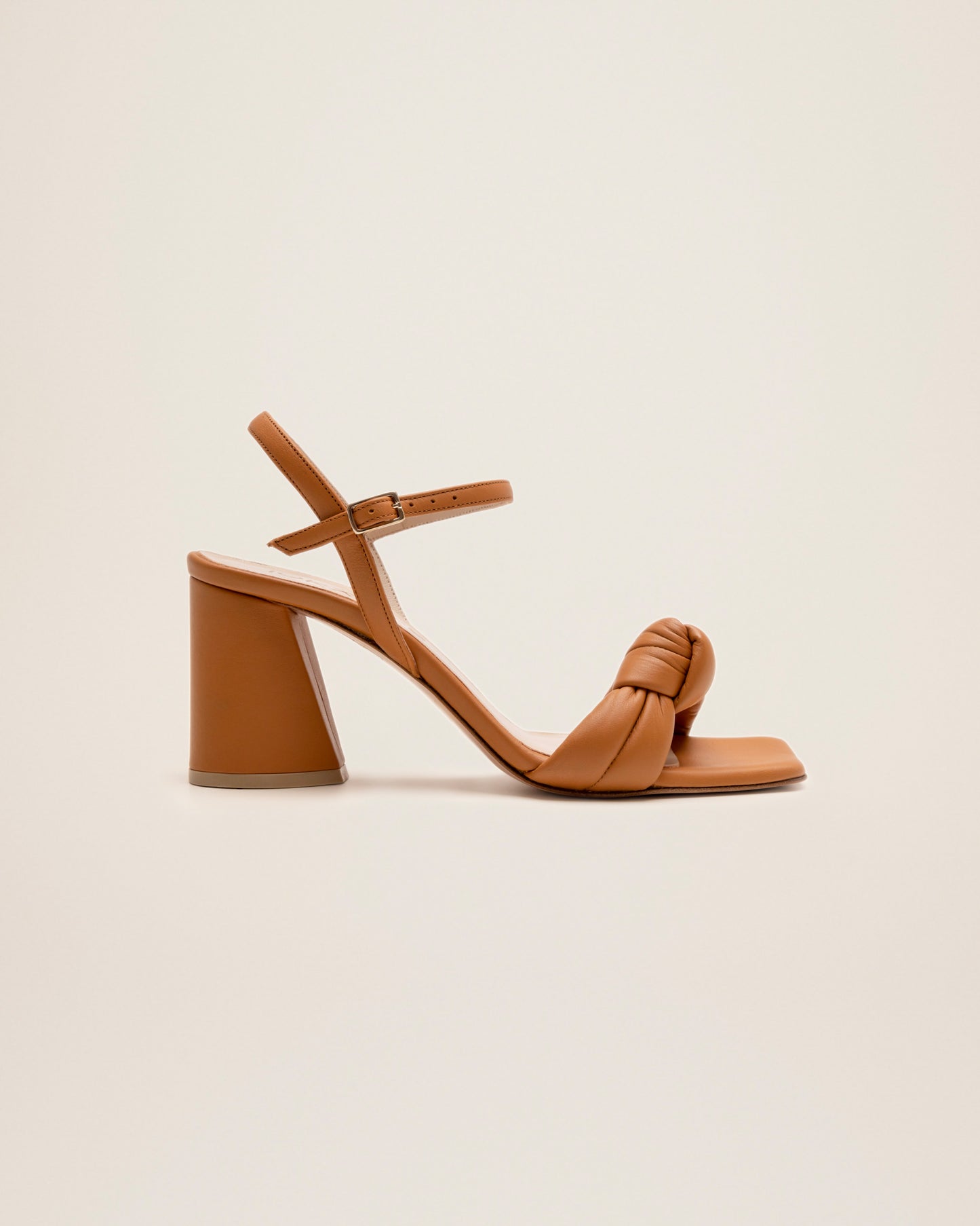 Iokaste Heels Tan