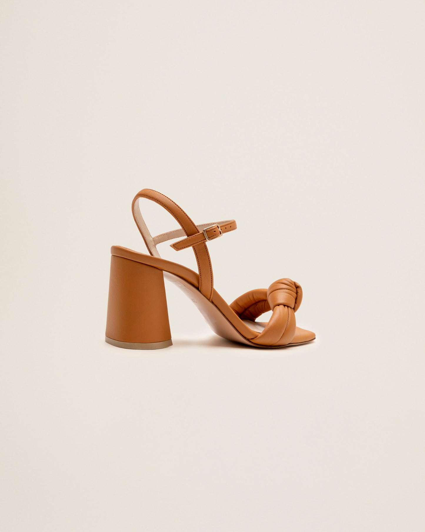 Iokaste Heels Tan