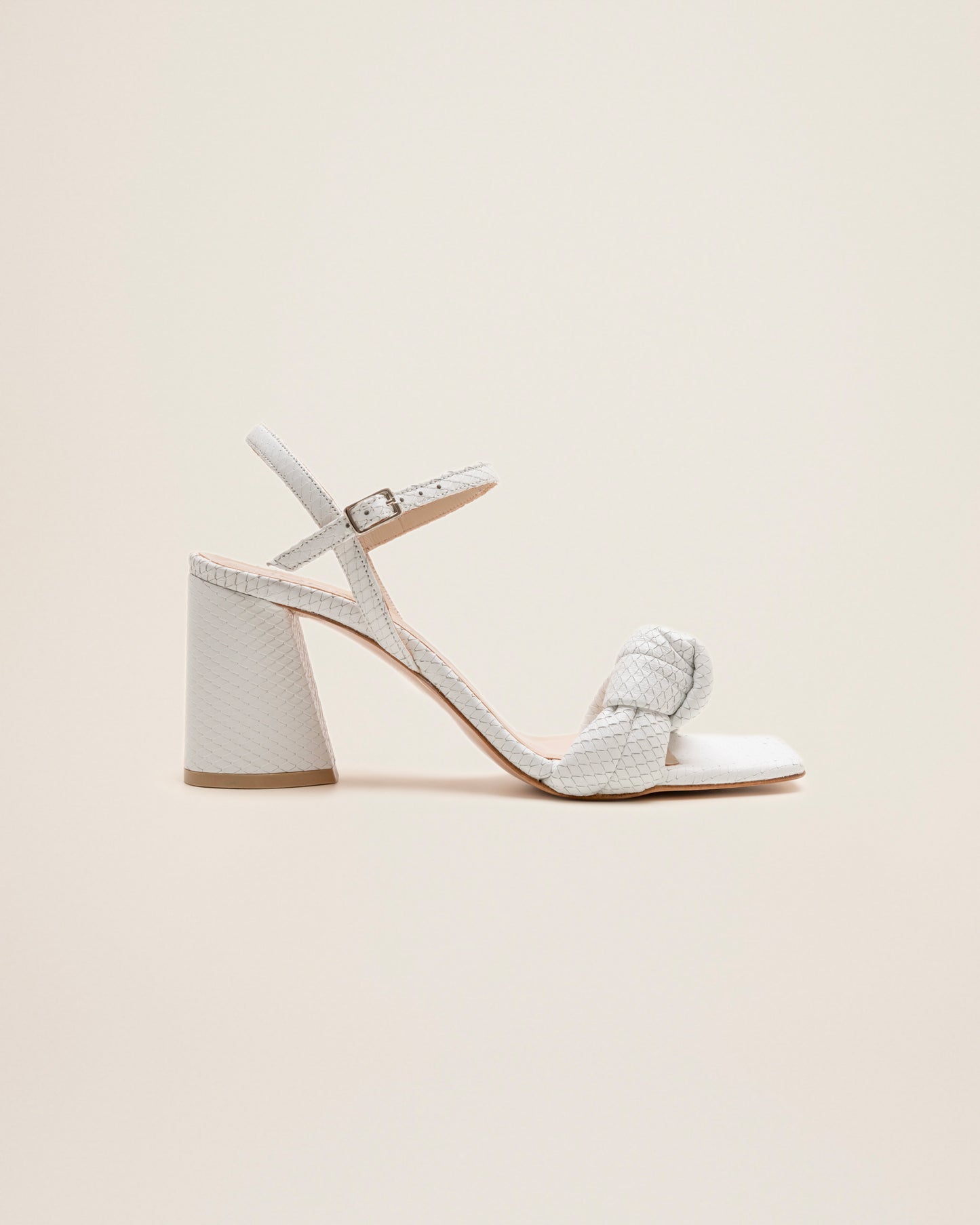Iokaste Heels White