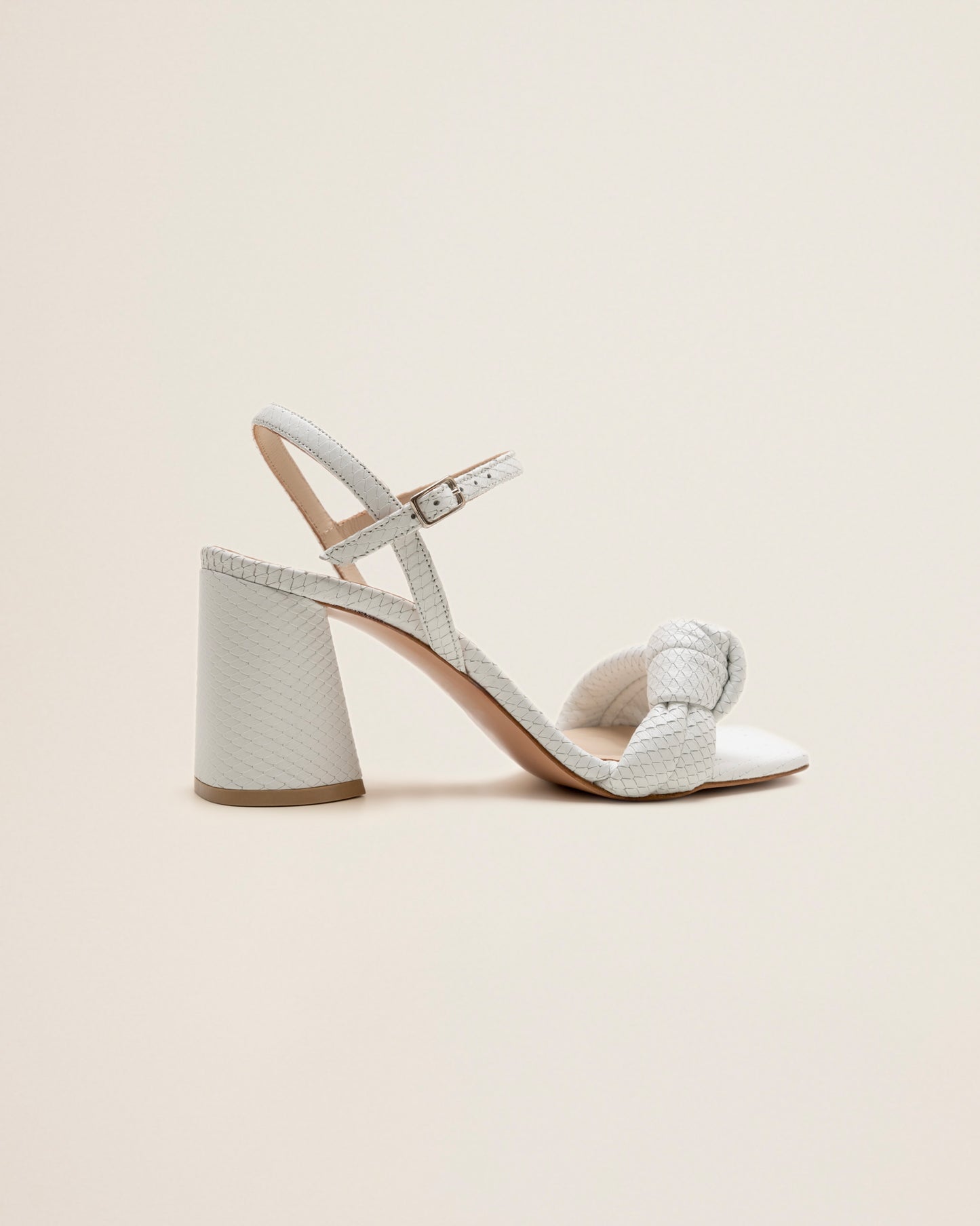 Iokaste Heels White