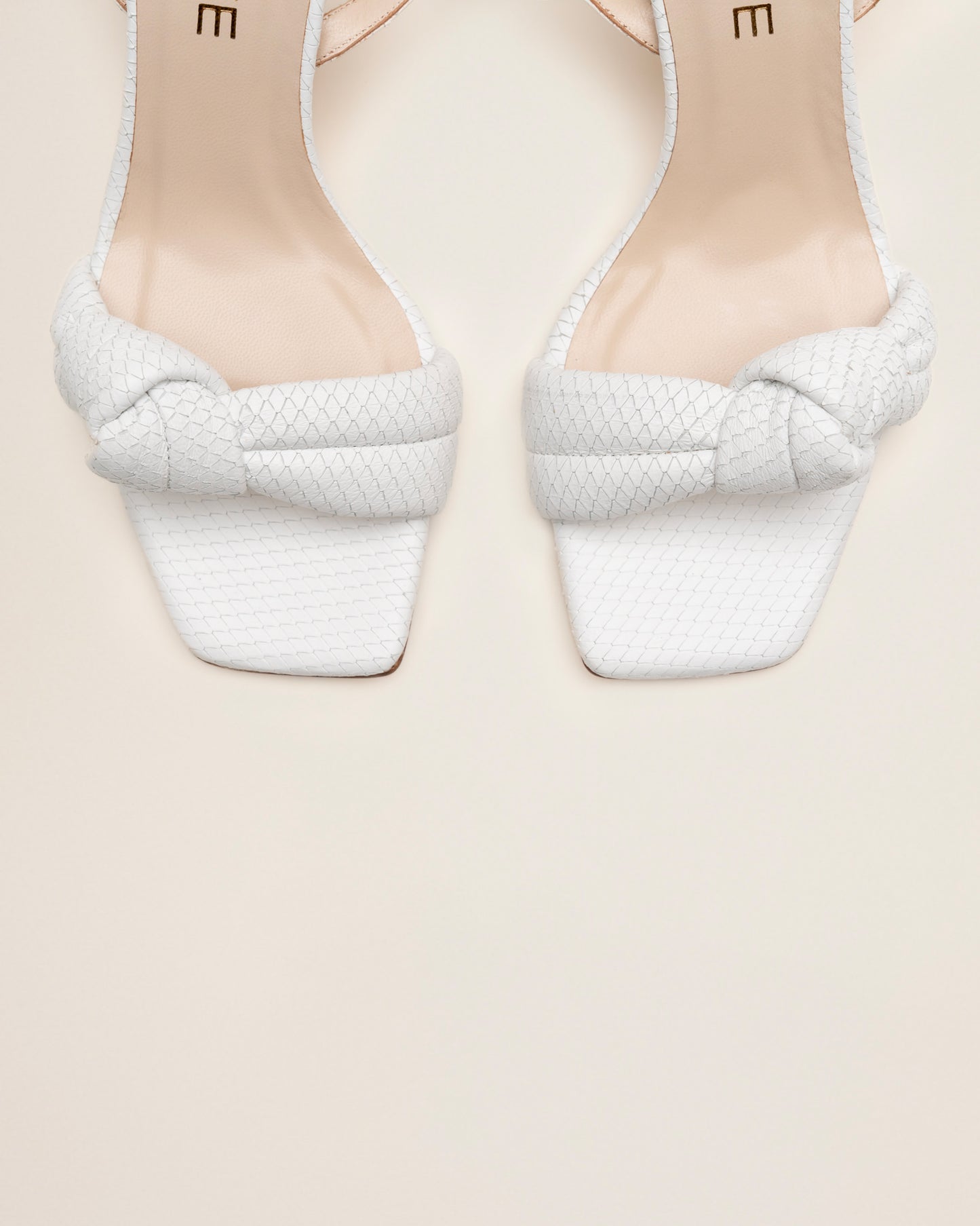 Iokaste Heels White