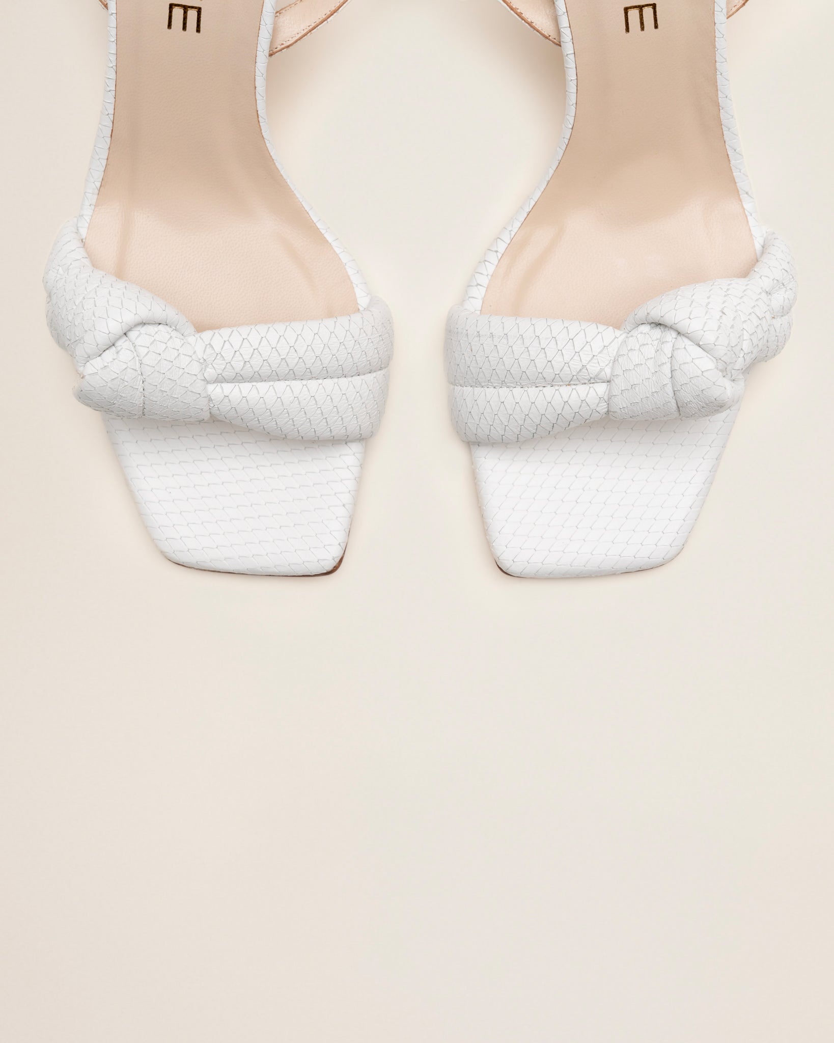 Iokaste Heels White